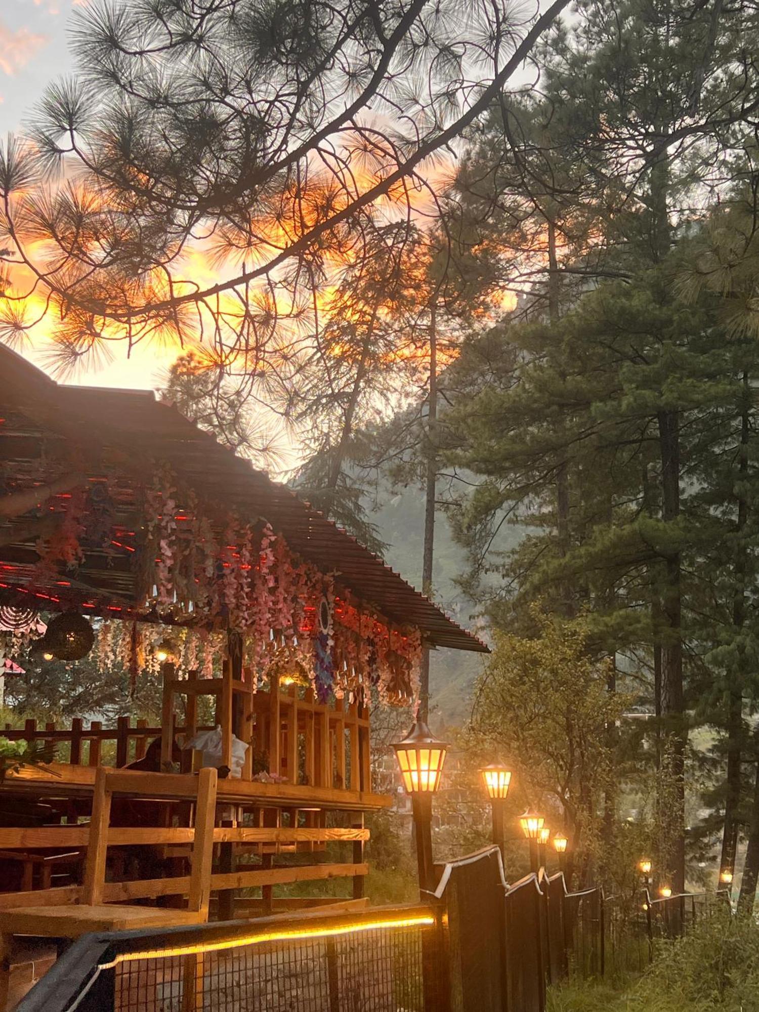 Ahava Kasol Riverside Cafe And Cottages ภายนอก รูปภาพ