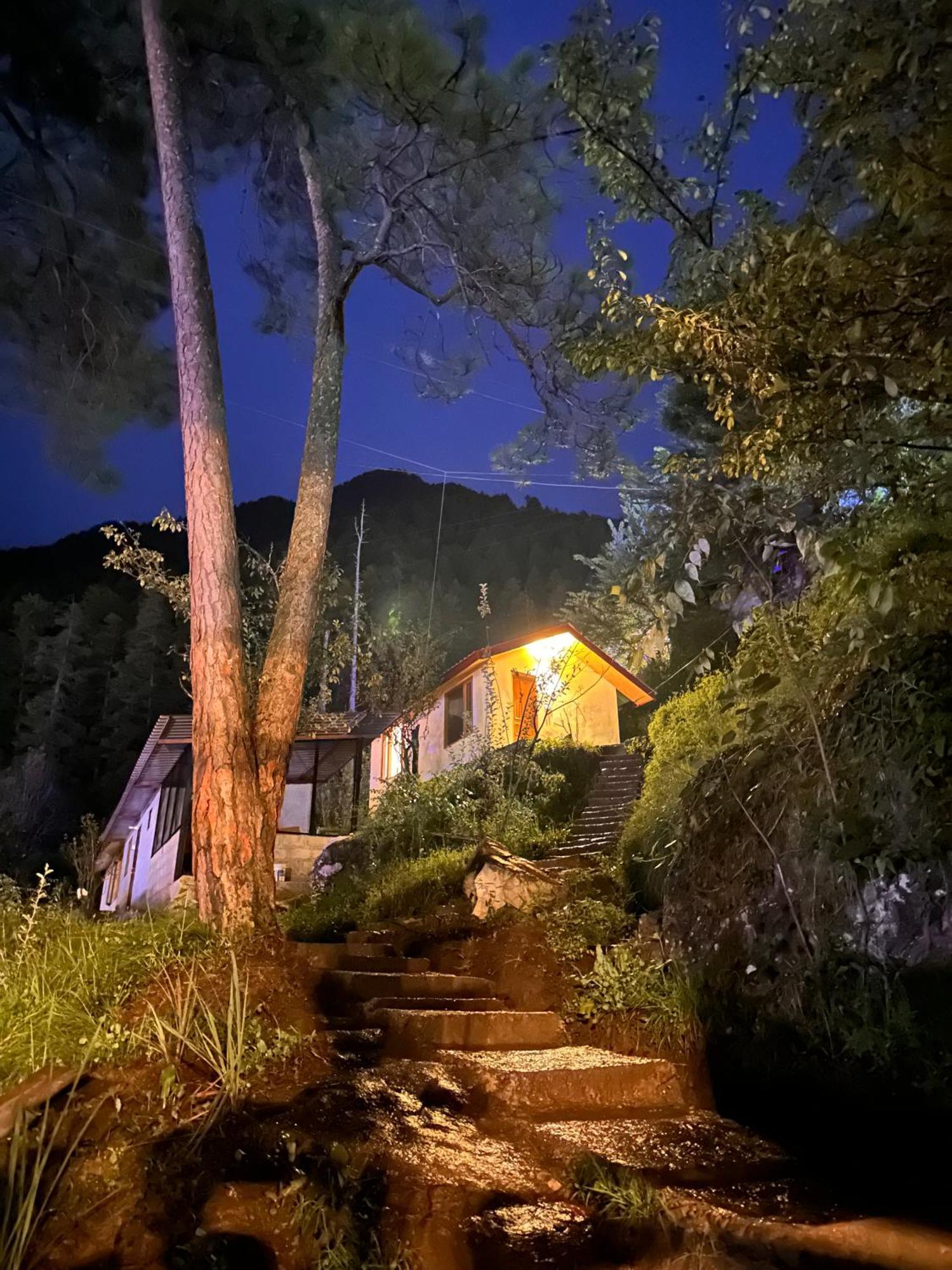 Ahava Kasol Riverside Cafe And Cottages ภายนอก รูปภาพ