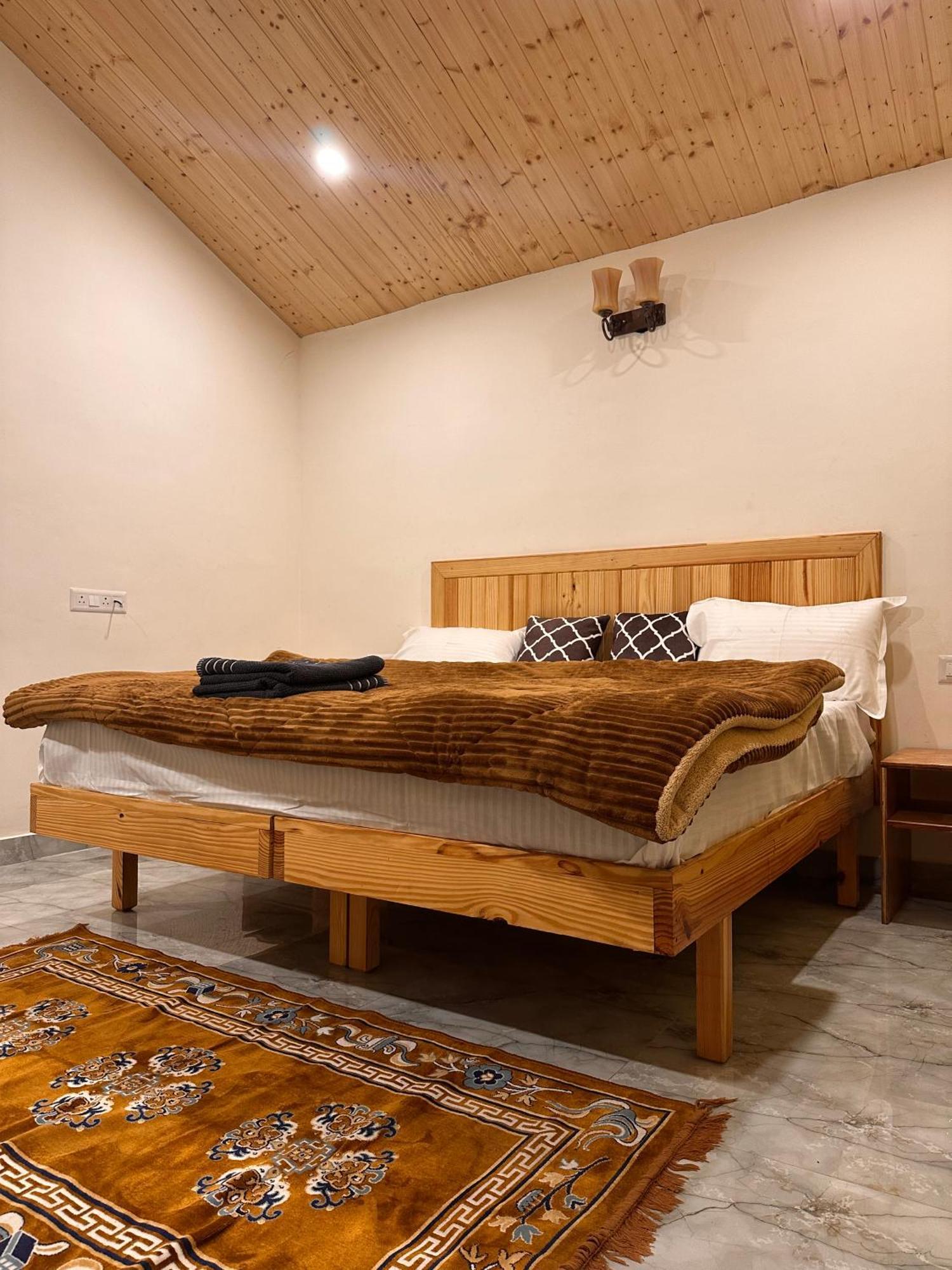 Ahava Kasol Riverside Cafe And Cottages ภายนอก รูปภาพ