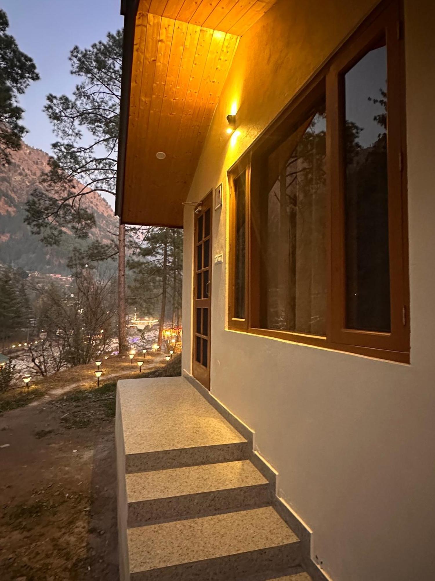 Ahava Kasol Riverside Cafe And Cottages ภายนอก รูปภาพ